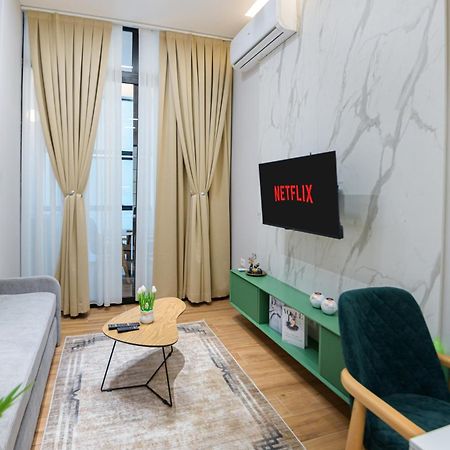 Lux Holidays Durrës 외부 사진