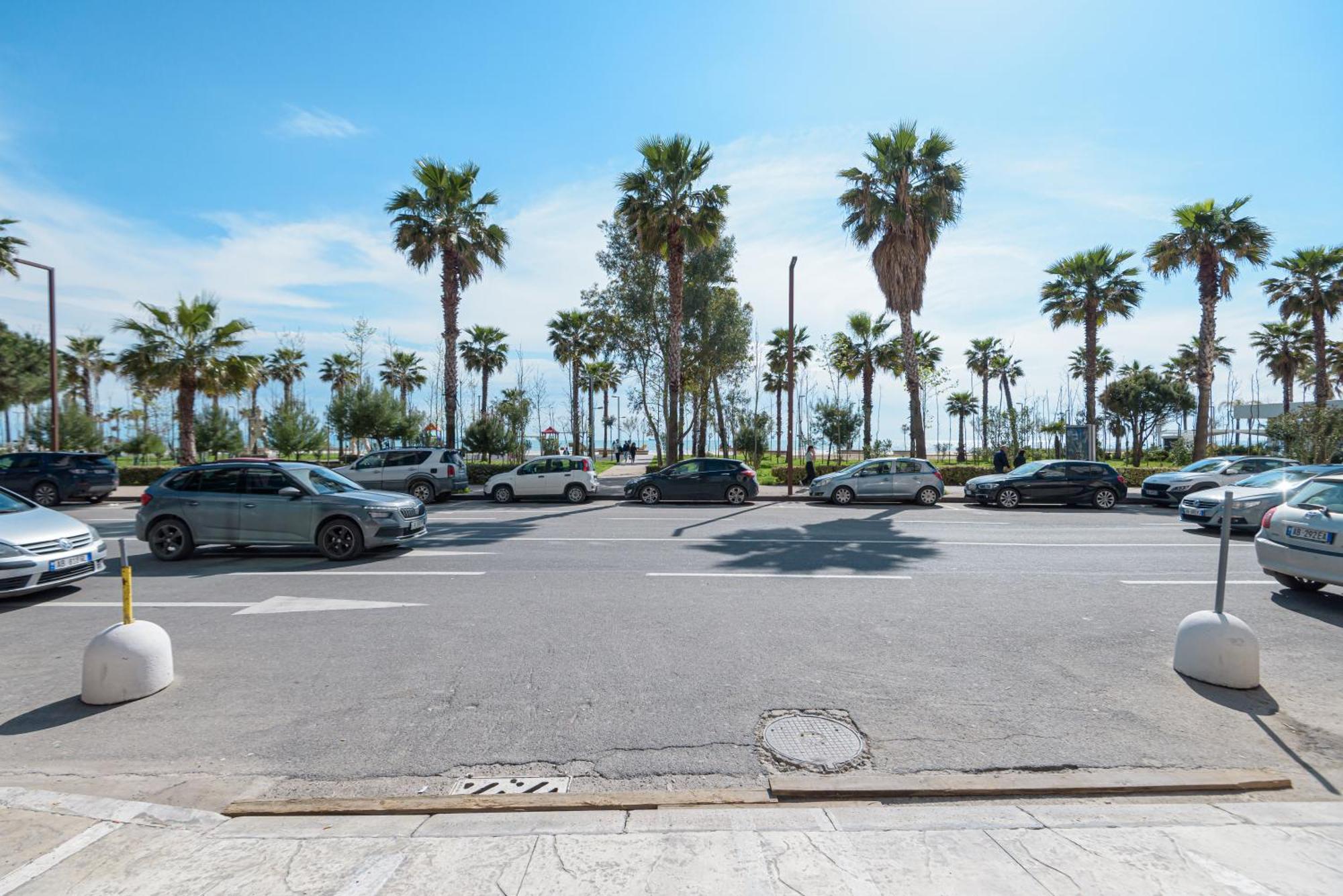 Lux Holidays Durrës 외부 사진